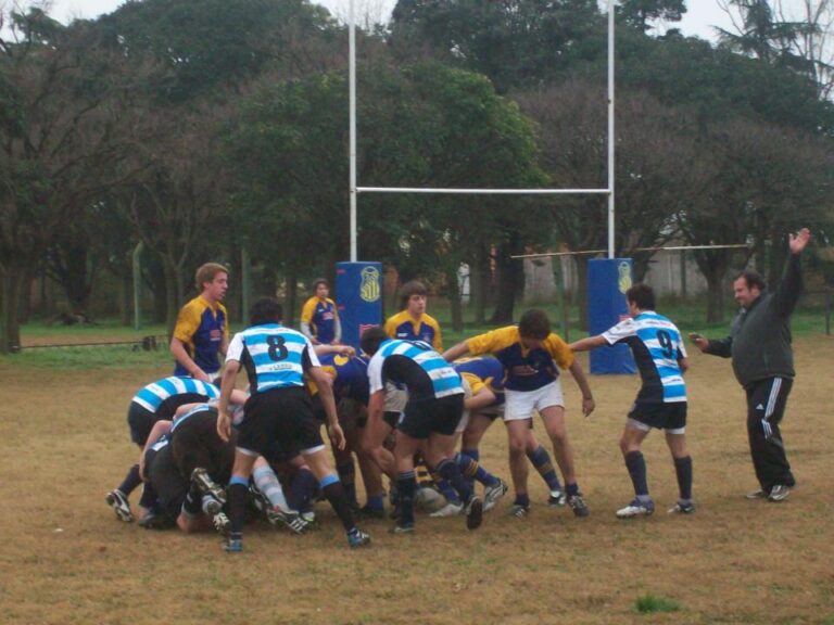 Brillante actuación del equipo de Rugby: venció a Sports de Salto 96 a 0