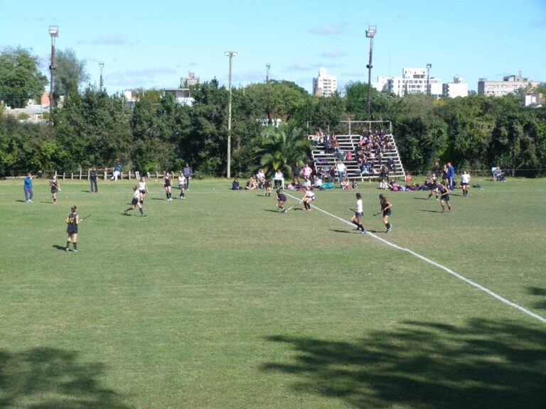 Exitoso debut de Atlético en el Torneo de la Asociación de Hockey del Centro Oeste