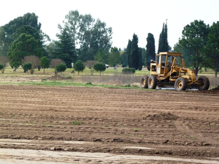 Se avanza en la construcción de las canchas de Hockey