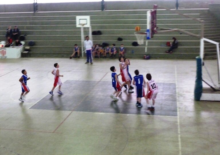 Brillante triunfo en Minibasquet ante Bragado Club por 62 a 21