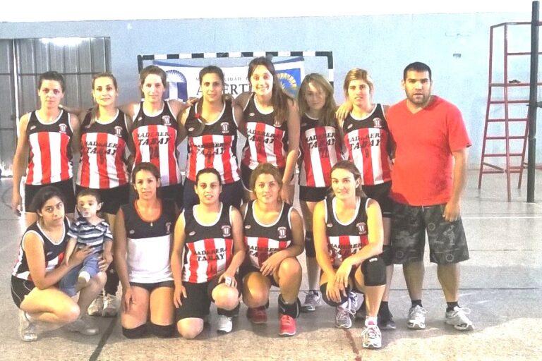 Tercero en la Copa de Plata de Voley Regional