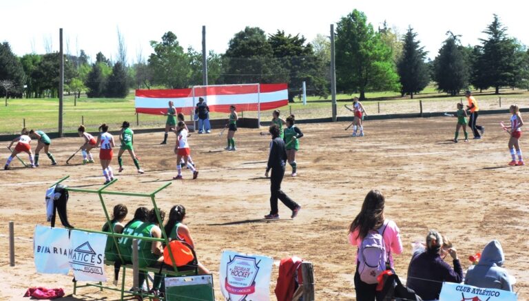 Inauguramos cancha de Hockey y la 7ª va a la final