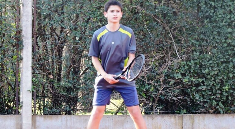 Mariano Navone juega en el Master de Tenis