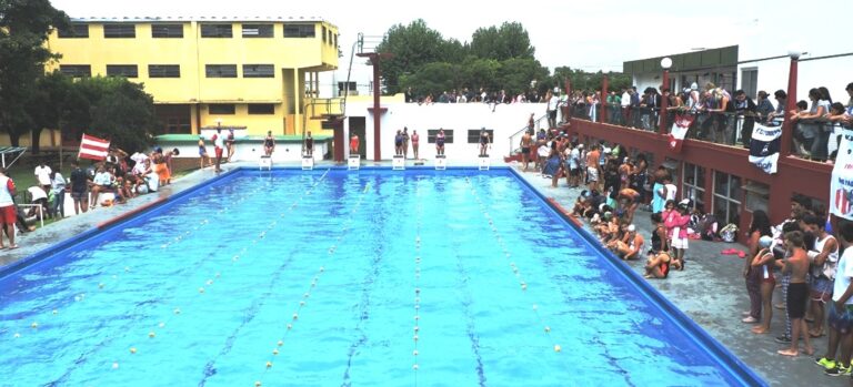 Importante Certamen Zonal de Natación