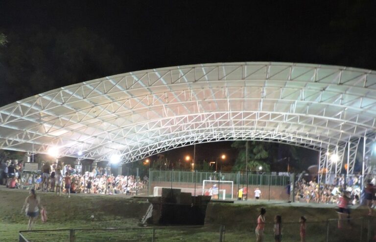 Micro Estadio polideportivo y desde ahora techado