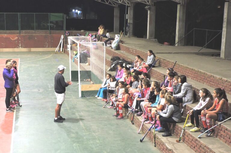 Hockey: Seminario de 8va. Segunda fecha del Torneo Oficial