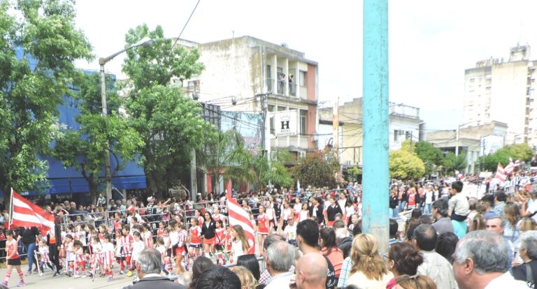 Espectaculares desfiles del Club en las celebraciones de los 27 de octubre