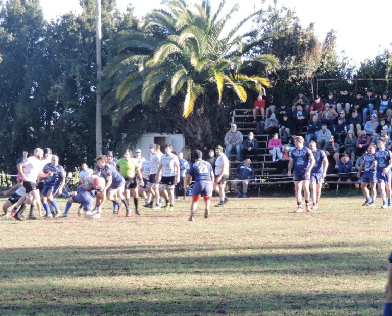 El equipo de Rugby de Atlético superó al de Olavarría 49 a 18, en el Torneo de UROBA