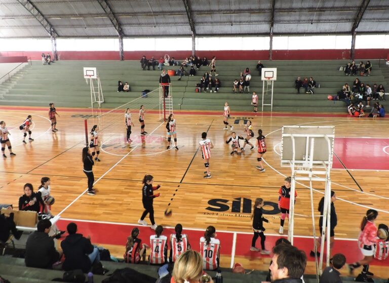 Encuentro de Voley en el Club y clasificación para los Juegos Bonaerenses