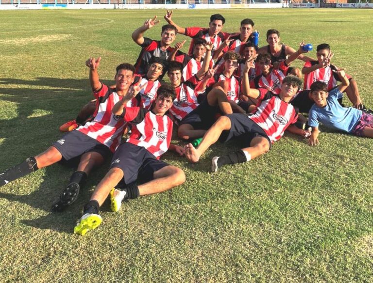 Tres victorias y dos empates ante Once Tigres en los torneos de divisiones inferiores