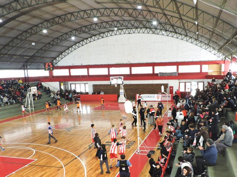 Una gran jornada de Basquetbol hubo en el Gimnasio “Ernesto B. Báncora”