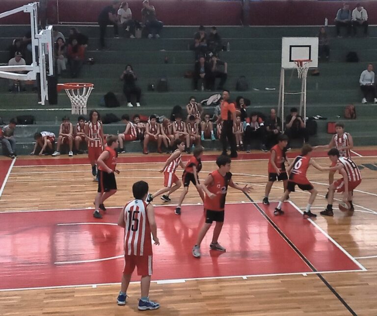 Basquetbol: dos nuevos triunfos del Club Atlético ante Gimnasia de Chivilcoy