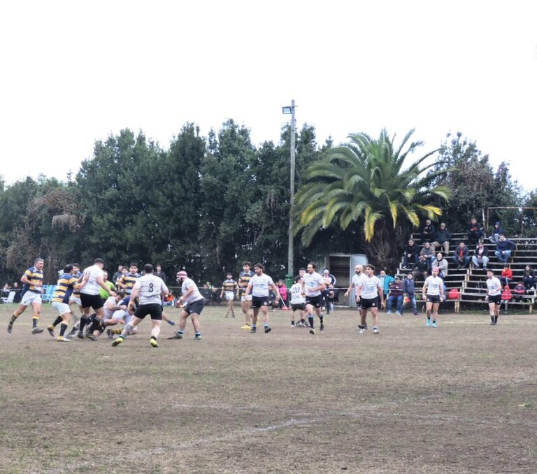 Triunfo de Atlético sobre Huracán de C.Casares en el Torneo de Rugby de UROBA