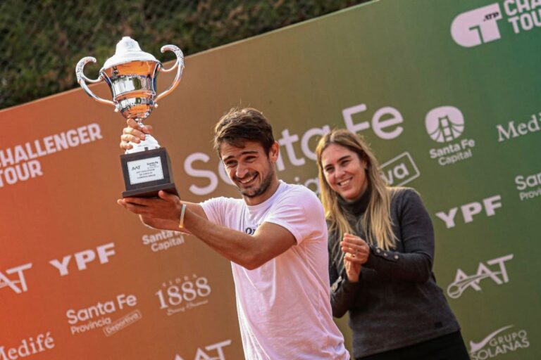 Otro título de campeón logró Mariano Navone en el ATP de Santa Fe