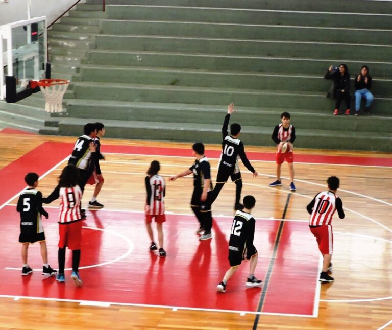 Muy amplias victorias de Atlético en el Torneo de Basquetbol ante M.Moreno
