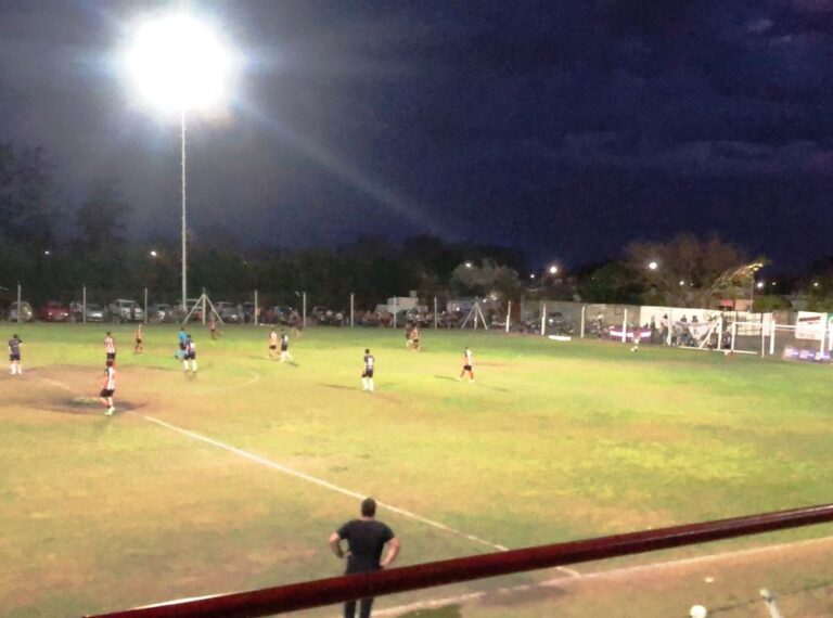 Empate de Atlético ante el C.A.Quiroga pero se mantiene en la punta. Ganó la 4ta