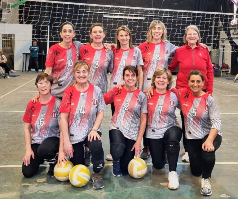 Ganadoras de la Copa de Plata en el Torneo de Newcom en Tandil