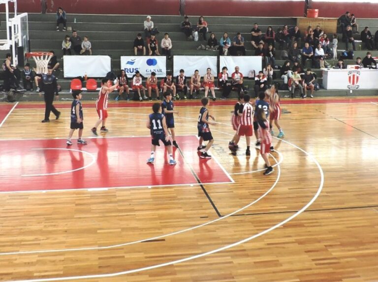 Buen año para el basquetbol del Club