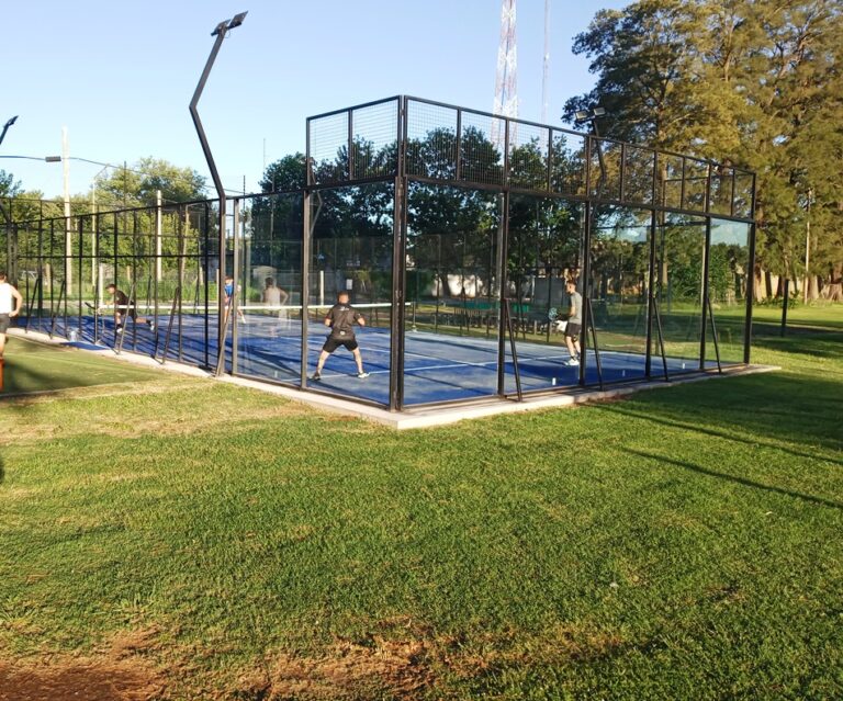 Se habilitaron dos nuevas canchas de Padel en el Estadio