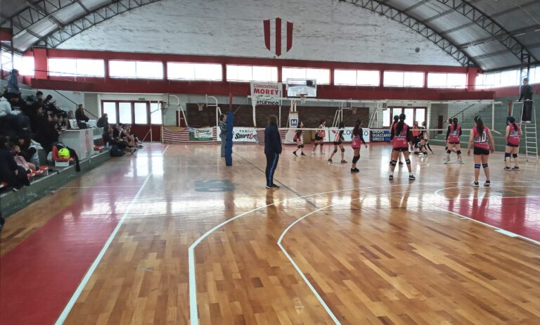 Una extensa y exitosa doble jornada de Voley en el Estadio