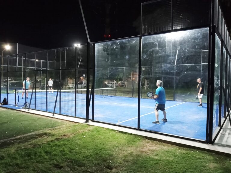 Crece la actividad del Padel: se hicieron nuevas mejoras en la cancha