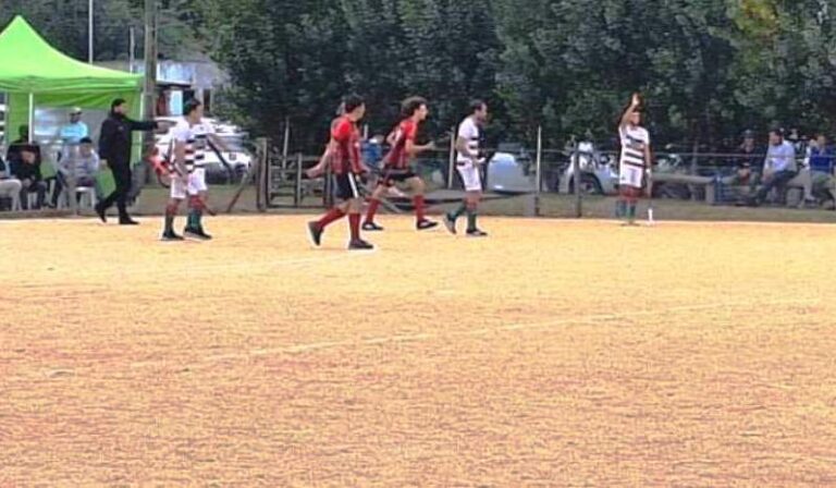 Hockey: Atlético termina en la punta. 3 jugadoras en la Selección Sub campeona Nacional
