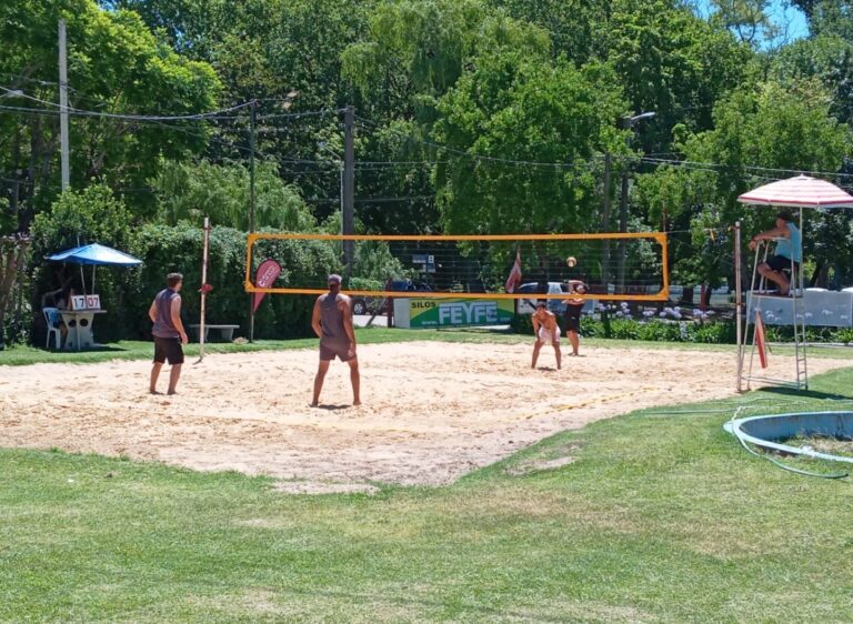 Continúan los Torneos de Beach vóley en el Estadio