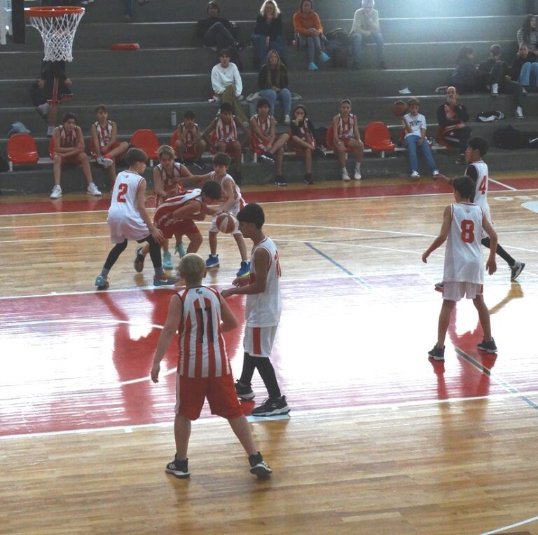Atlético jugó con Quilmes de Mercedes por el Torneo de Basquetbol