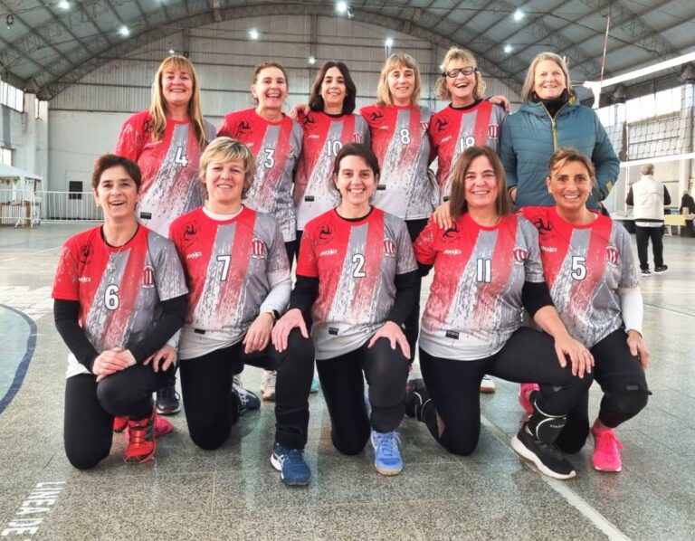 Debut del equipo de Newcom del Club sub campeones en el Torneo en Córdoba