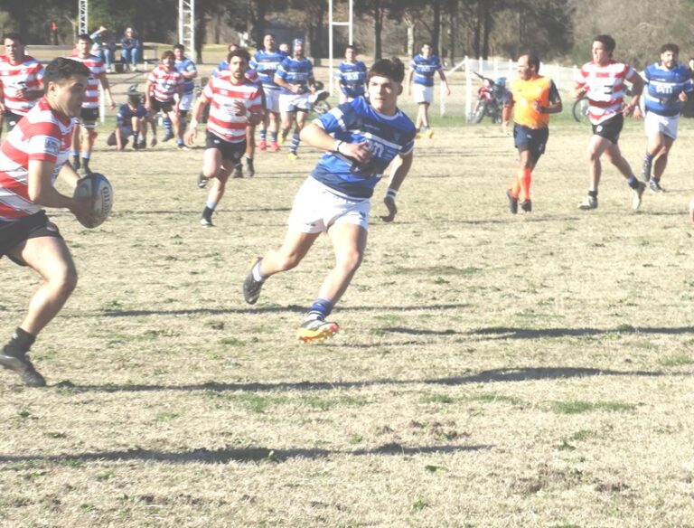 El equipo de Rugby del Club Atlético en las finales del Torneo Desarrollo