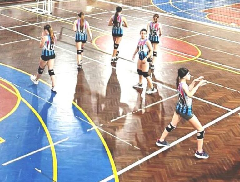 El Club Atlético campeón del Torneo de Voley disputado en Los Toldos