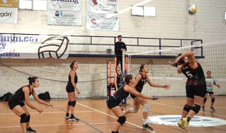 Dos triunfos del Club Atlético en el Torneo de Voley de la Liga de Chivilcoy