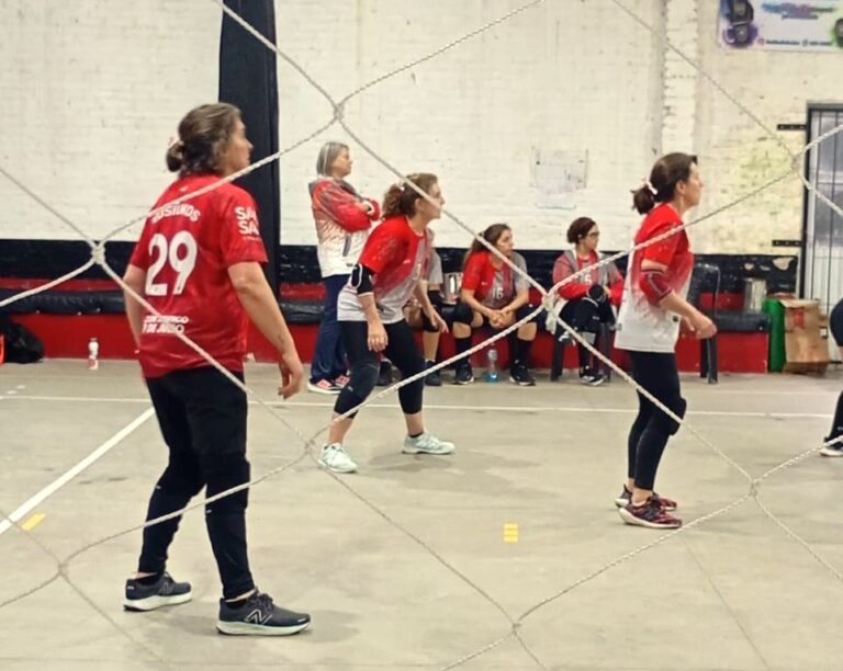 El Club Atlético campeón Provincial de Newcom femenino en Lobos